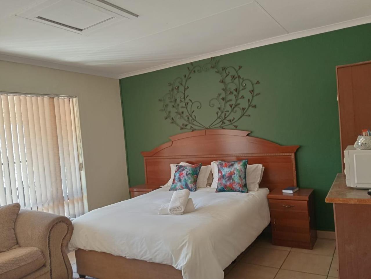 Villa de la Rosa Klerksdorp Exterior foto