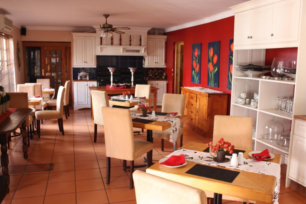 Villa de la Rosa Klerksdorp Exterior foto
